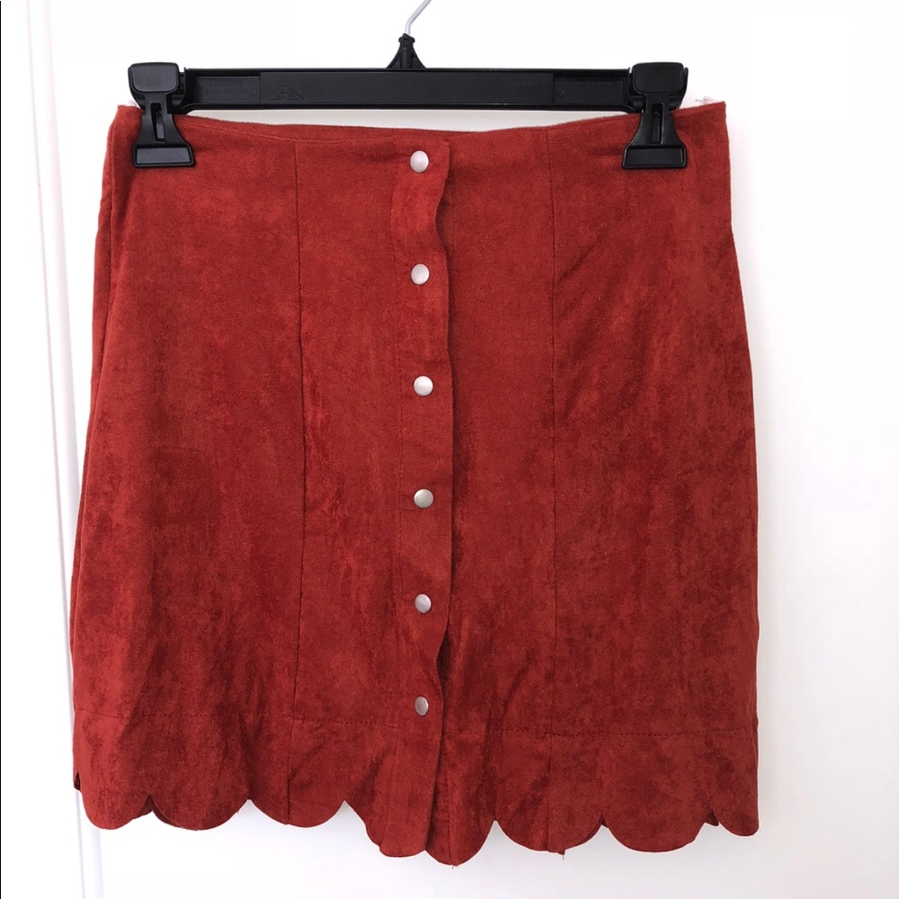 Boutique suede button up skirt!